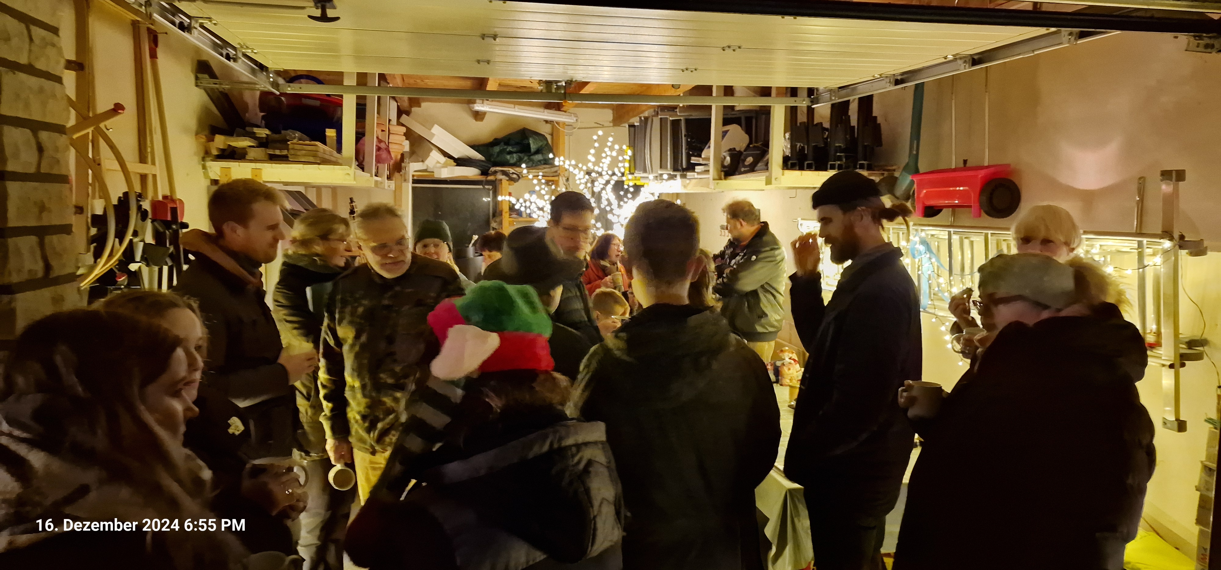 Treffen in einer Garage